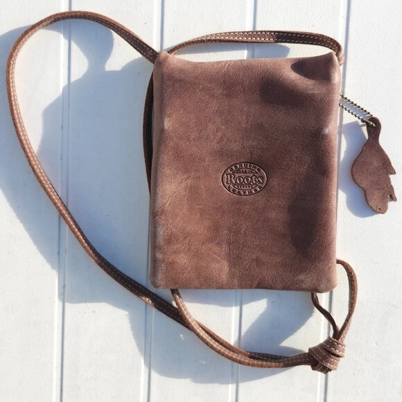 GENUINE Roots Leather Crossbody Purse Urban Pouch - Picture 2 of 4